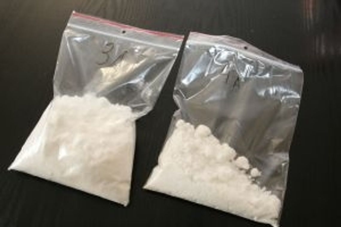 PILNE. Zatrzymanie w Pelplinie! Duże ilości białego proszku!