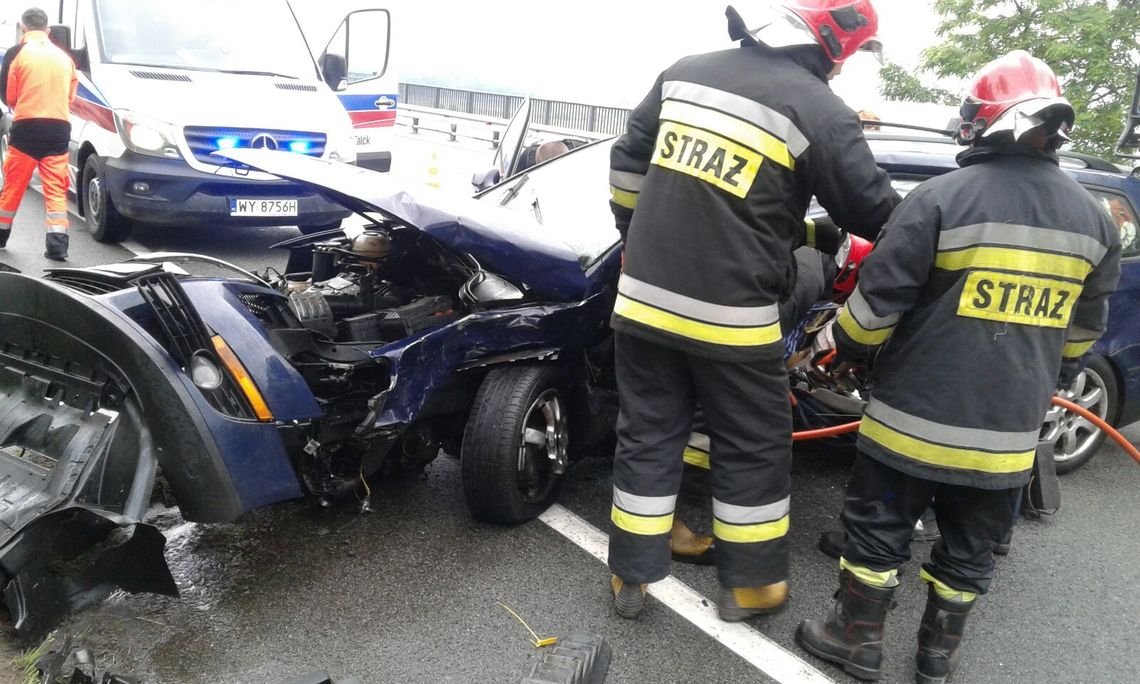 PILNE. Zderzenie na "berlince". Dwie osoby zabrane do szpitala PILNE. Zderzenie na "berlince". Dwie osoby zabrane do szpitala