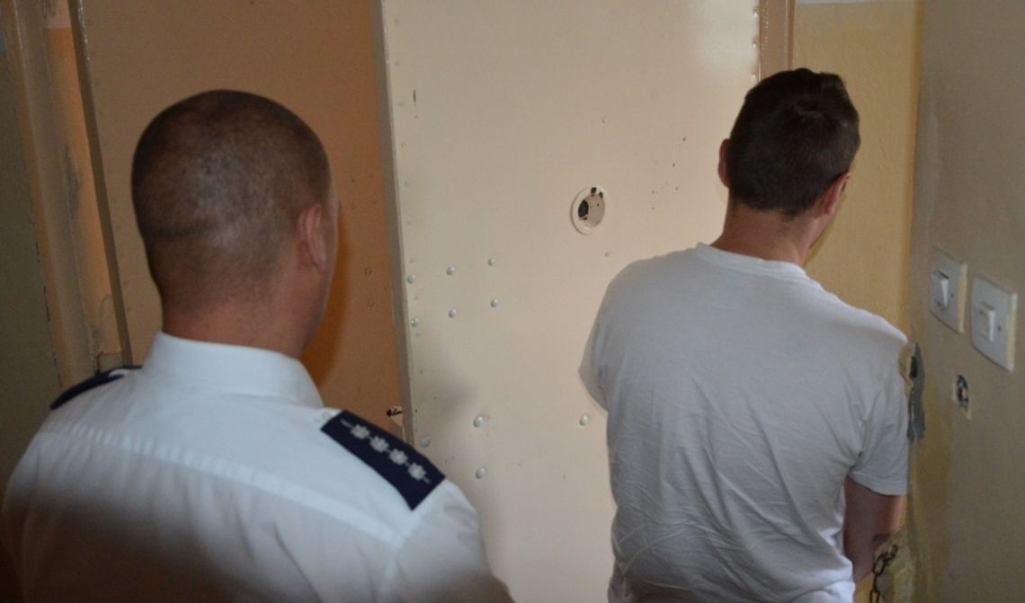 Pobił na ulicy dwa razy młodszego. Chłopiec trafił do szpitala Pobił na ulicy dwa razy młodszego. Chłopiec trafił do szpitala