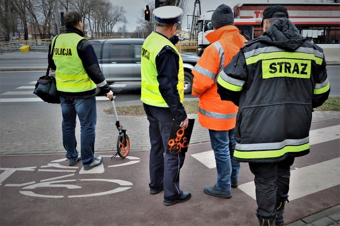 Policja, straż oraz GDDKiA badali okoliczności tragicznego wypadku drogowego w Tczewie