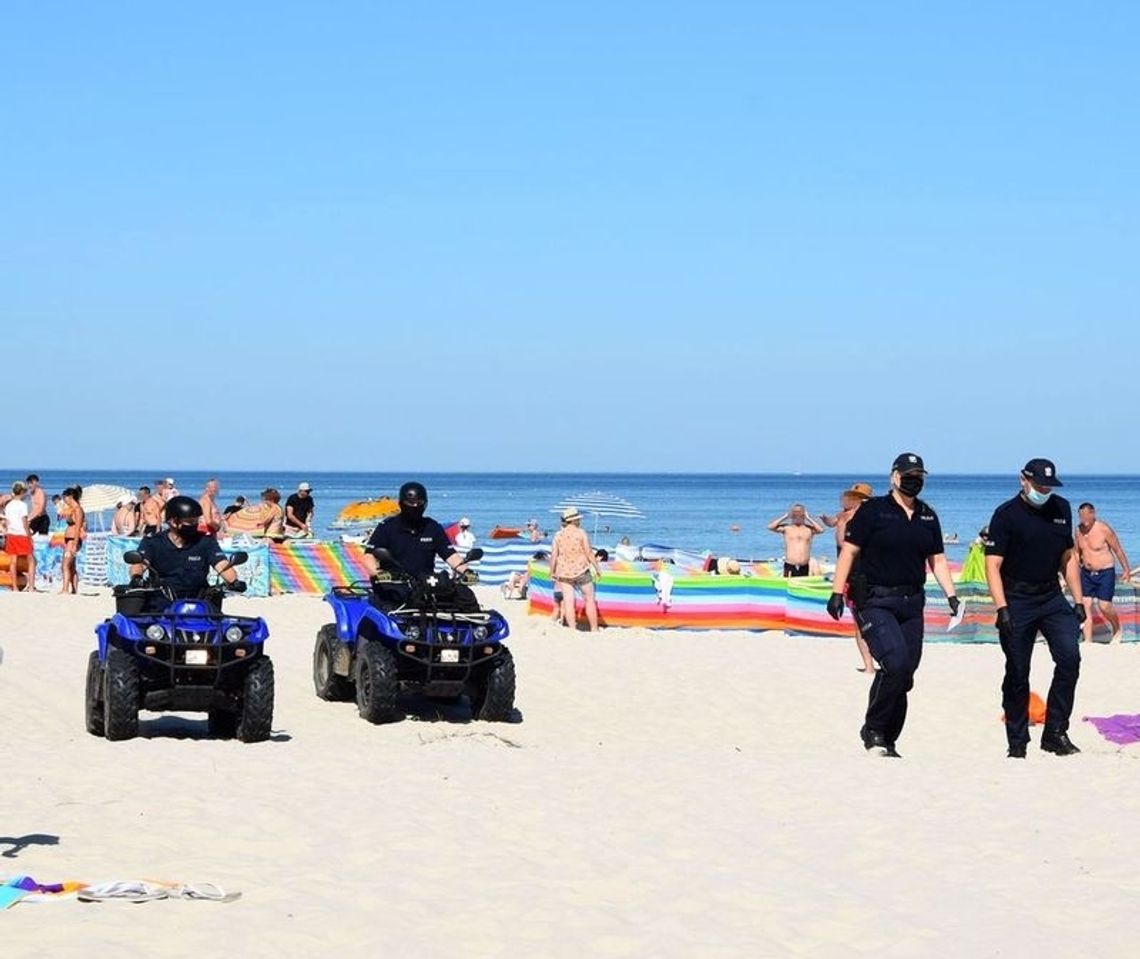 Policjanci przypominają o bezpiecznym wypoczynku nad wodą