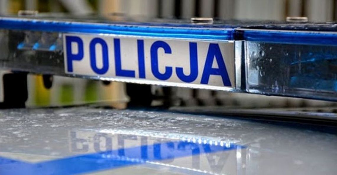 Policjanci udzielili pomocy mężczyźnie w kryzysie psychicznym. Odpowie jednak za prowadzenia pod wpływem alkoholu