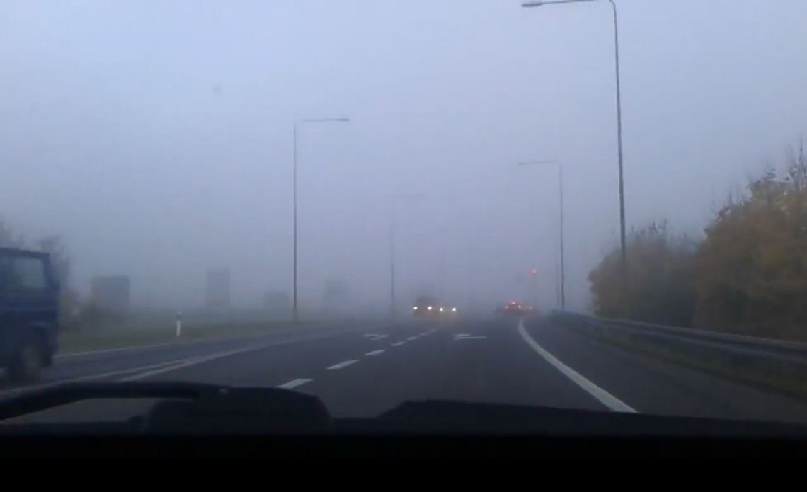 Poranna mgła - trasa: oś. Górki - skrzyżowanie Al. Solidarności i Wojska Polskiego 