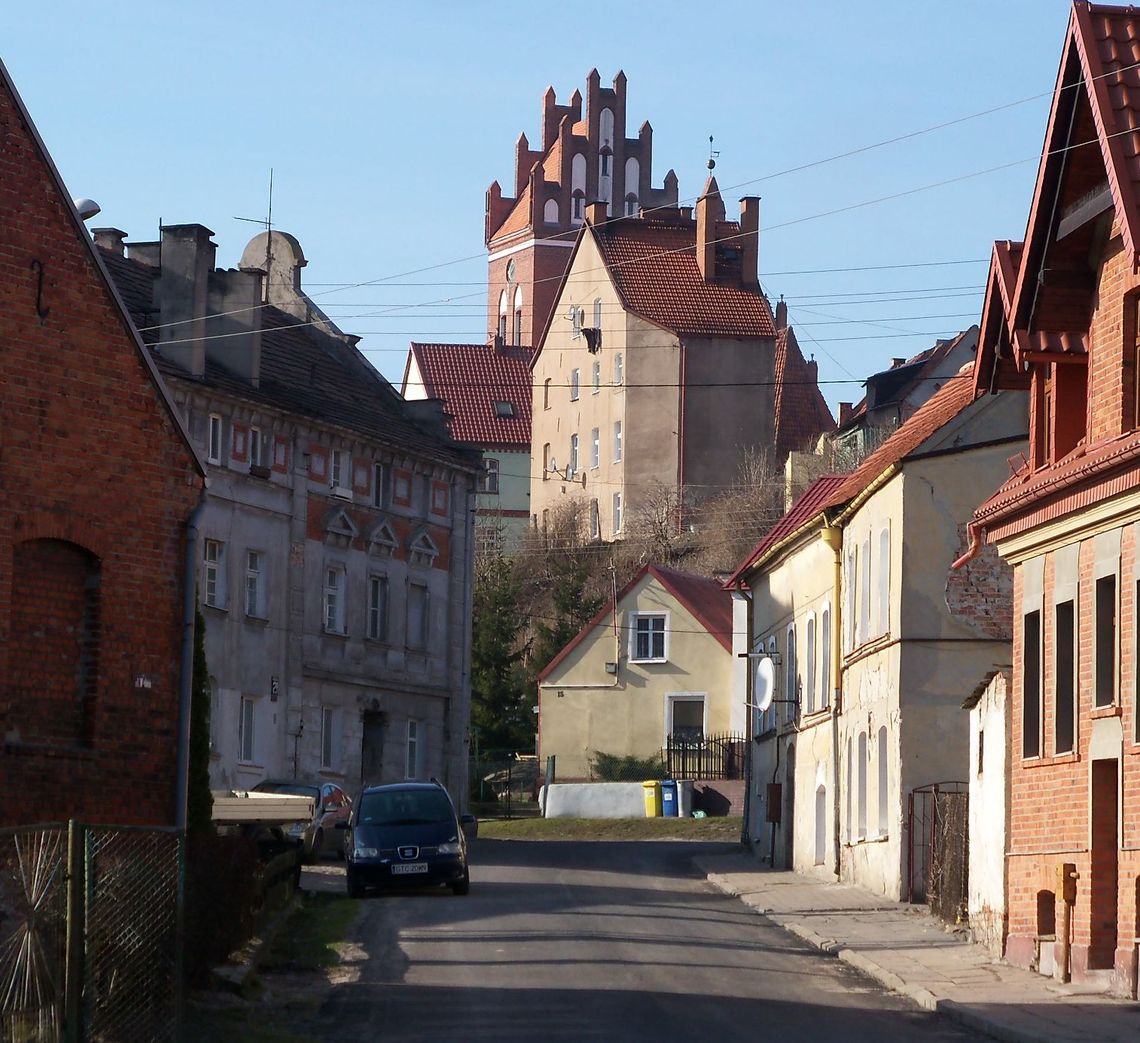 Powiat oddaje gminie ulicę Wiślaną w Gniewie   