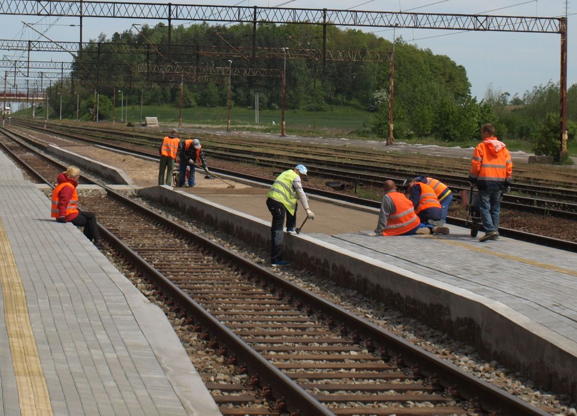 Powoli pięknieje. Kiedy koniec remontu na dworcu w Pelplinie? Powoli pięknieje. Kiedy koniec remontu na dworcu w Pelplinie?