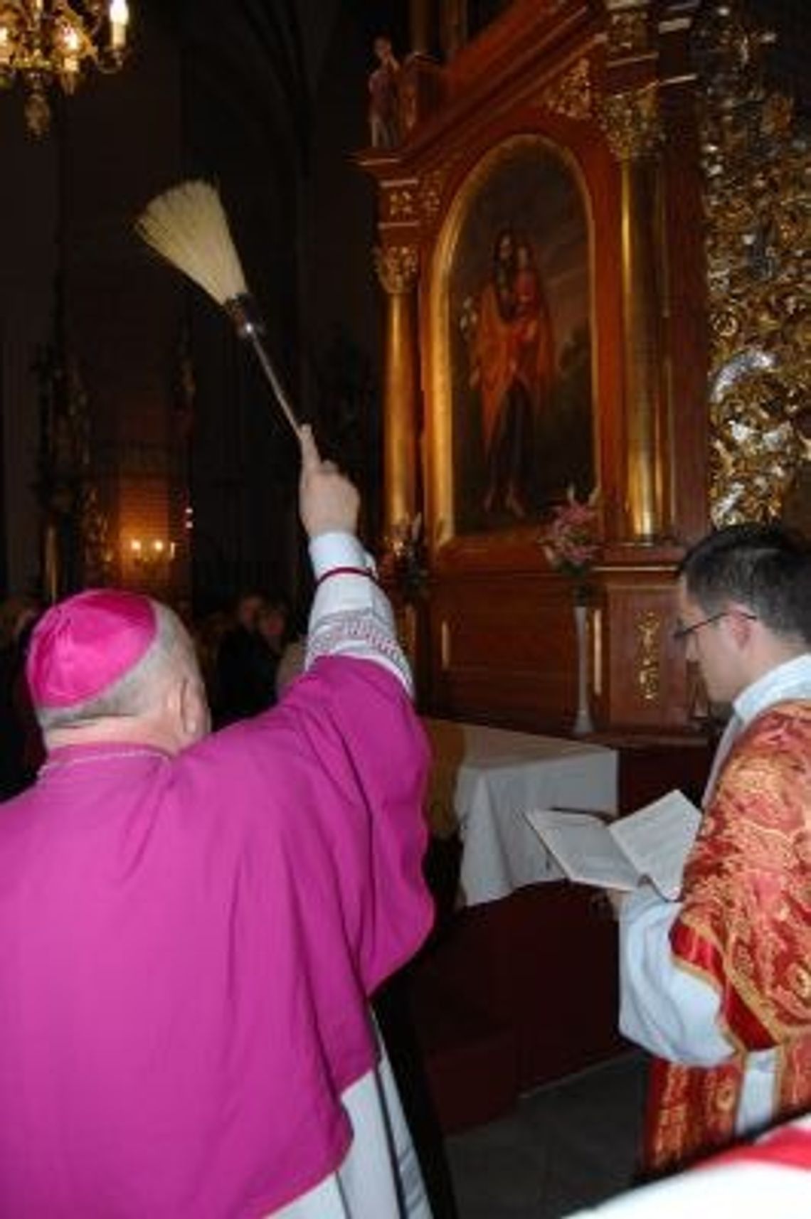 Powrót ołtarza Św. Józefa - siódmy odrestaurowany zabytek kościoła Św. Krzyża Powrót ołtarza Św. Józefa - siódmy odrestaurowany zabytek kościoła Św. Krzyża