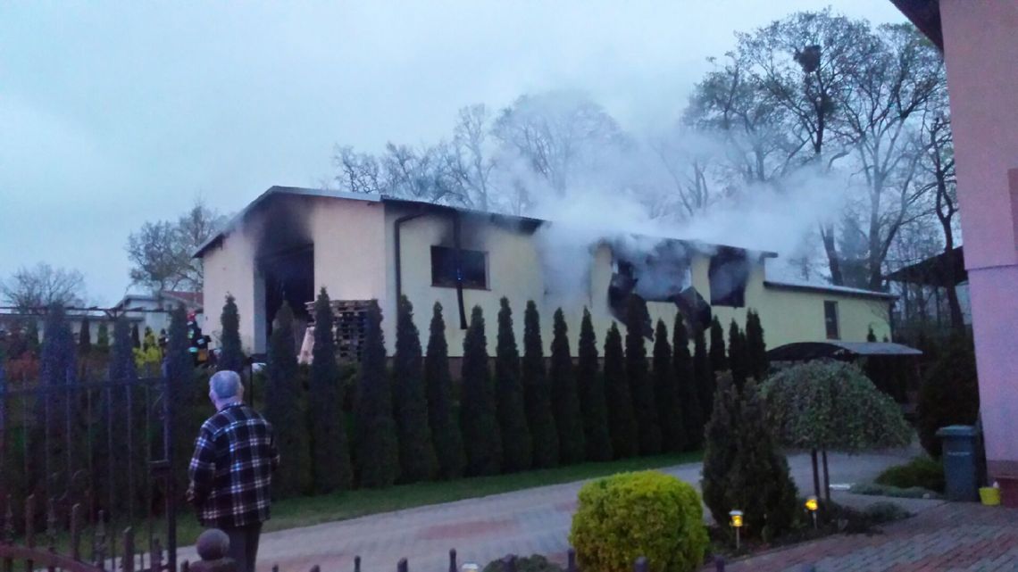 Pożar hali produkcyjnej przy ul. Świętopełka Pożar hali produkcyjnej przy ul. Świętopełka