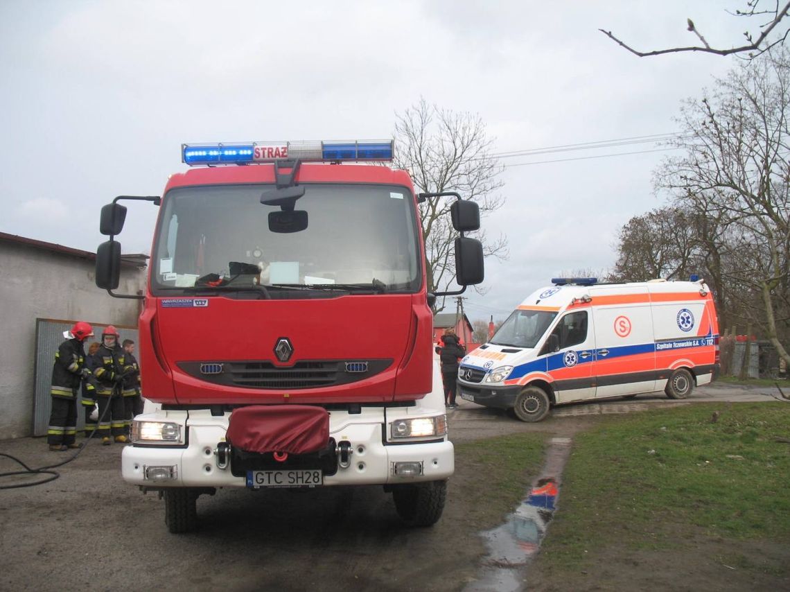 Pożar na pl. Grunwaldzkim w Gniewie. Pracowały cztery zastępy strażaków