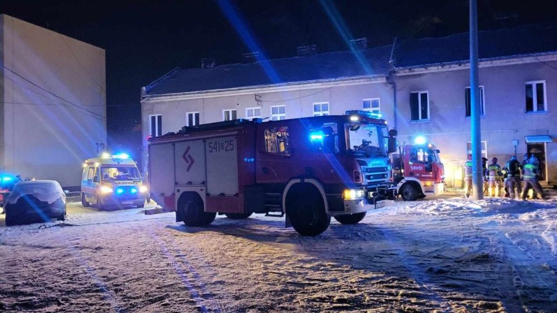 Pożar w mieszkaniu przy ul. Piaskowej i ewakuacja 23 osób! Ogień wybuchł w mieszkaniu będącym pustostanem...