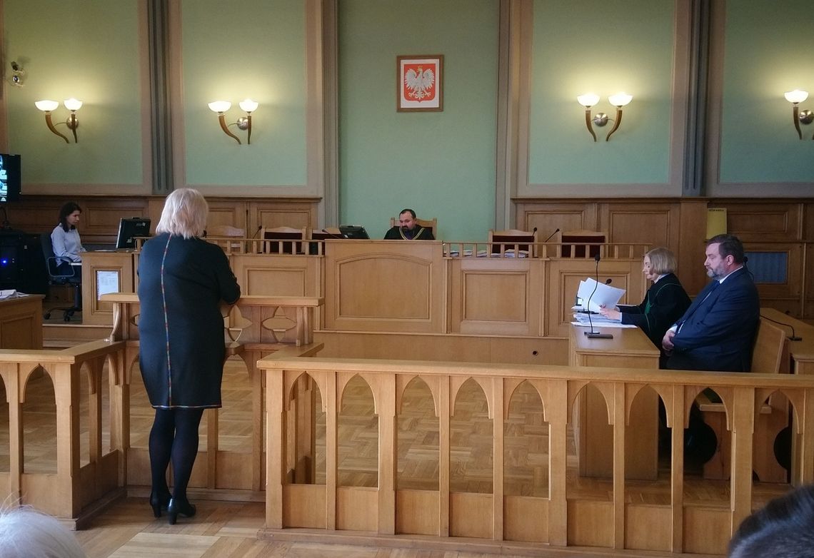 Proces prezydenta Tczewa. Obrona chce zeznań kolejnych świadków, w tym prezesa lokalnej stacji telewizyjnej Proces prezydenta Tczewa. Obrona chce zeznań kolejnych świadków, w tym prezesa lokalnej stacji telewizyjnej