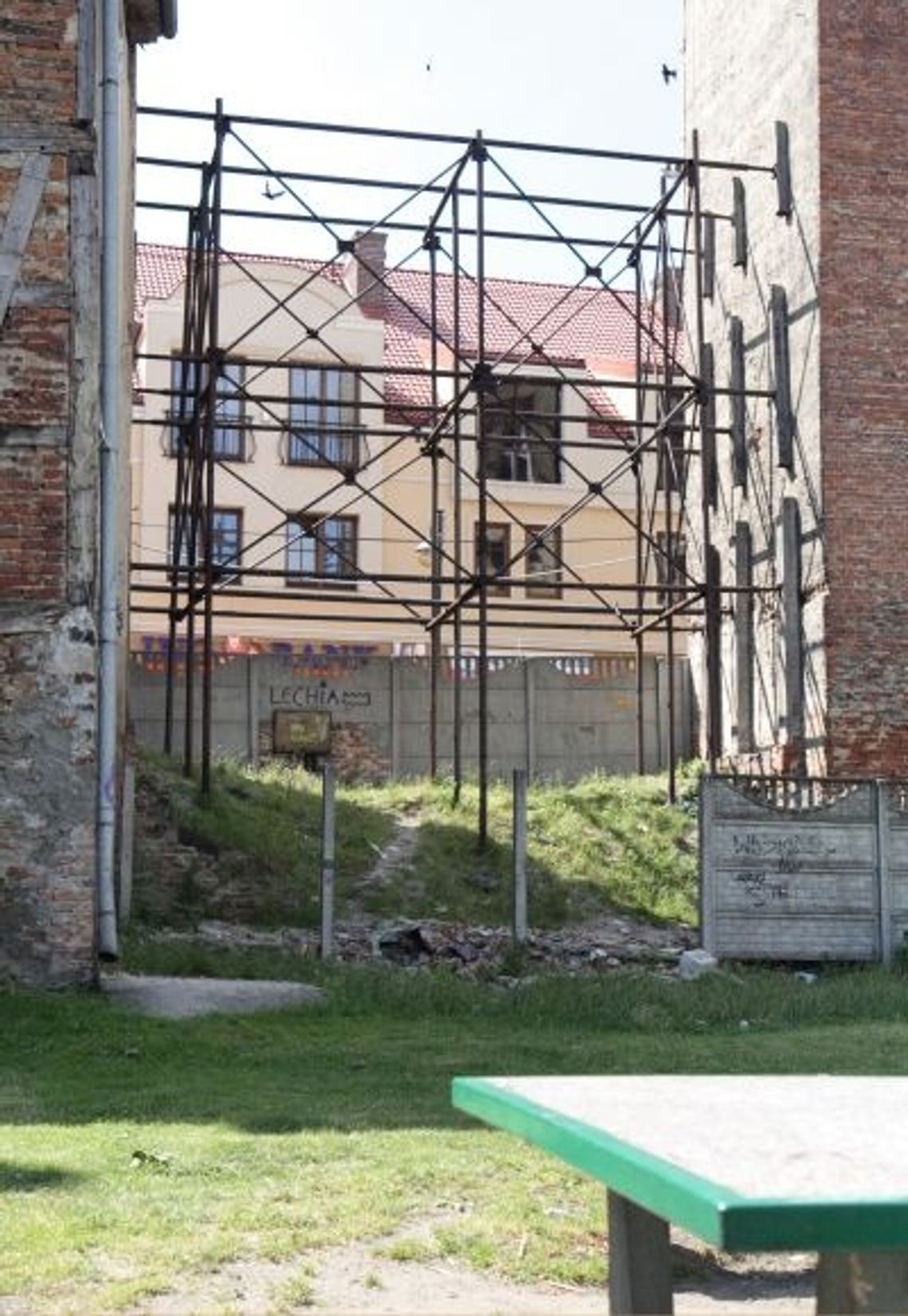 Program rewitalizacji na papierze, a starówka się sypie!