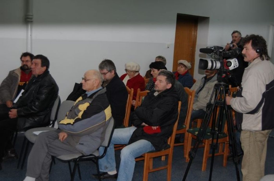 Protest mieszkańców przeciw stacjom bazowym telefonii komórkowej Protest mieszkańców przeciw stacjom bazowym telefonii komórkowej