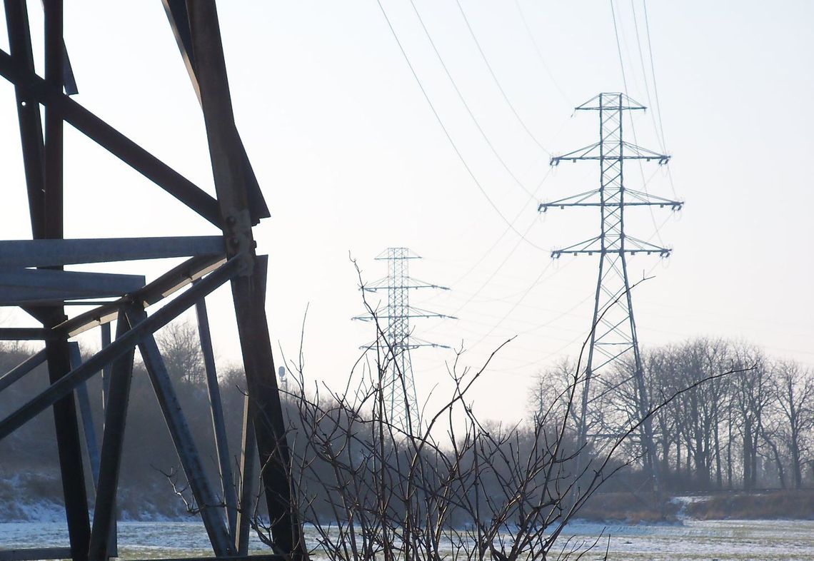 Protestował przeciwko linii, ale i tak powstanie na jego działce