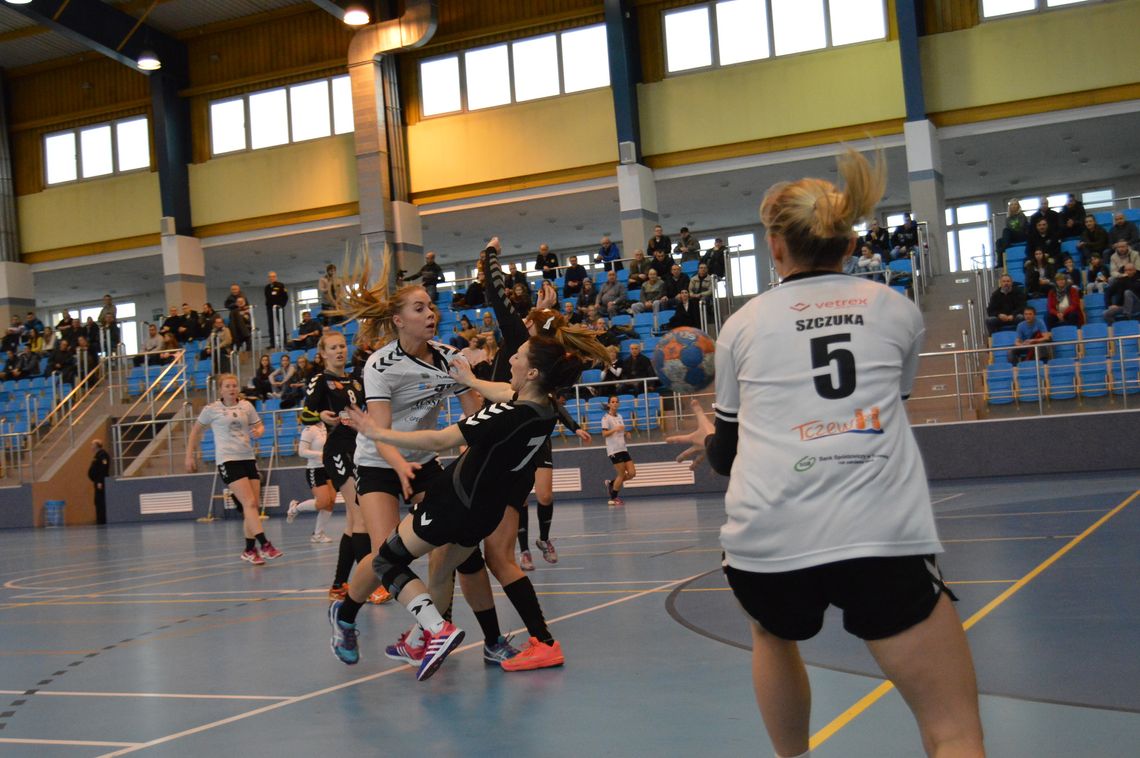 Przegrana samborzanek w końcówce meczu Przegrana samborzanek w końcówce meczu