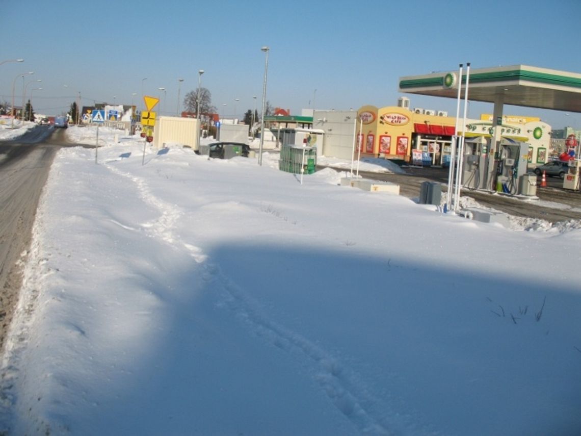 Przepisy, mandaty i odszkodowania. Do kogo należy usuwanie śniegu z chodników... Przepisy, mandaty i odszkodowania. Do kogo należy usuwanie śniegu z chodników...