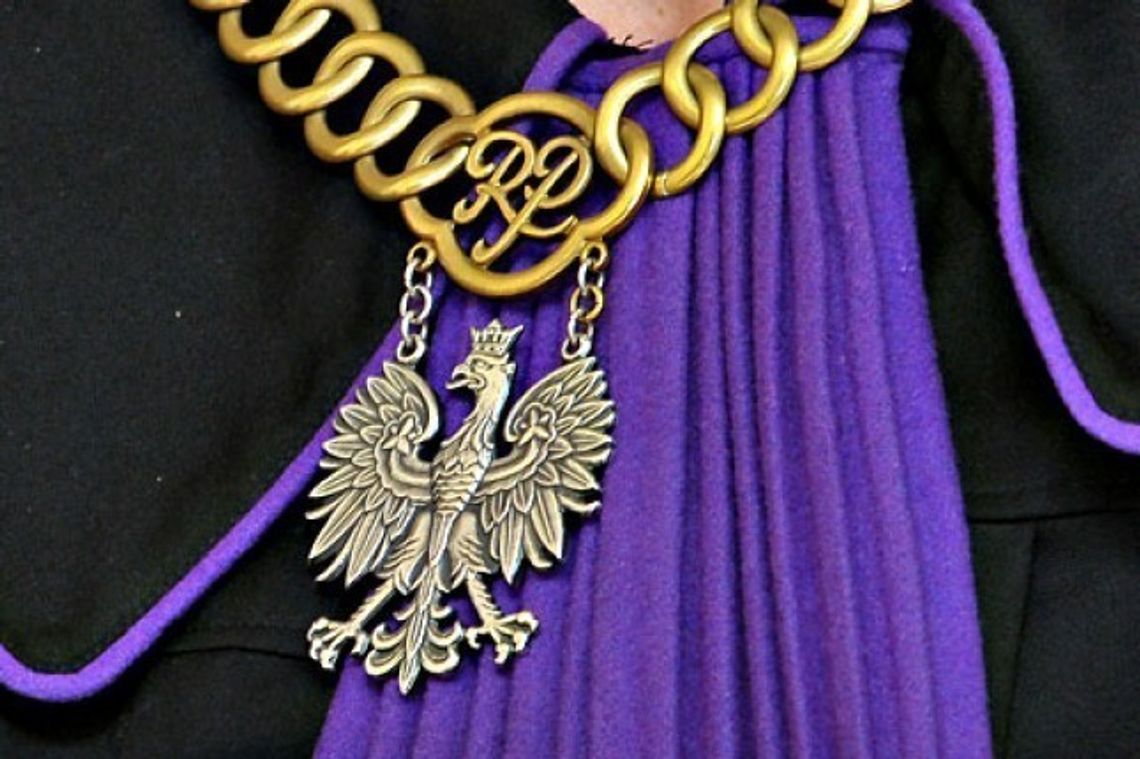 Przesłuchują podejrzanego. Sprawca odpowie za gwałt