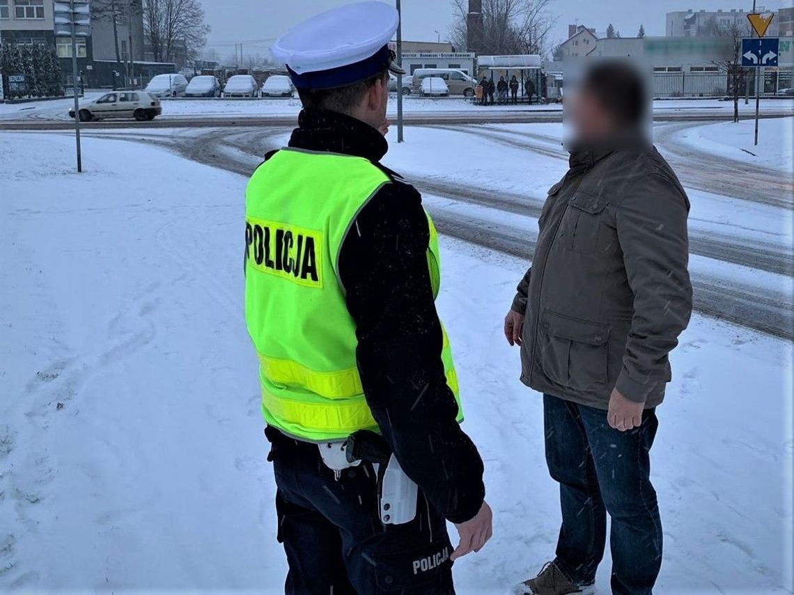 Przez dwa dni tczewscy policjanci przyglądali się zachowaniu pieszych i kierowców. Wystawili 17 mandatów Przez dwa dni tczewscy policjanci przyglądali się zachowaniu pieszych i kierowców. Wystawili 17 mandatów