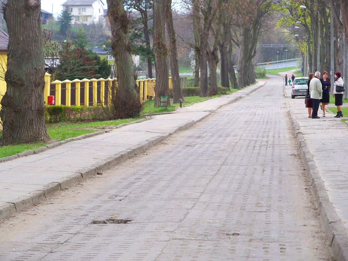 Radni oburzeni stanem niektórych ulic. „Wstyd przed turystami” Radni oburzeni stanem niektórych ulic. „Wstyd przed turystami”