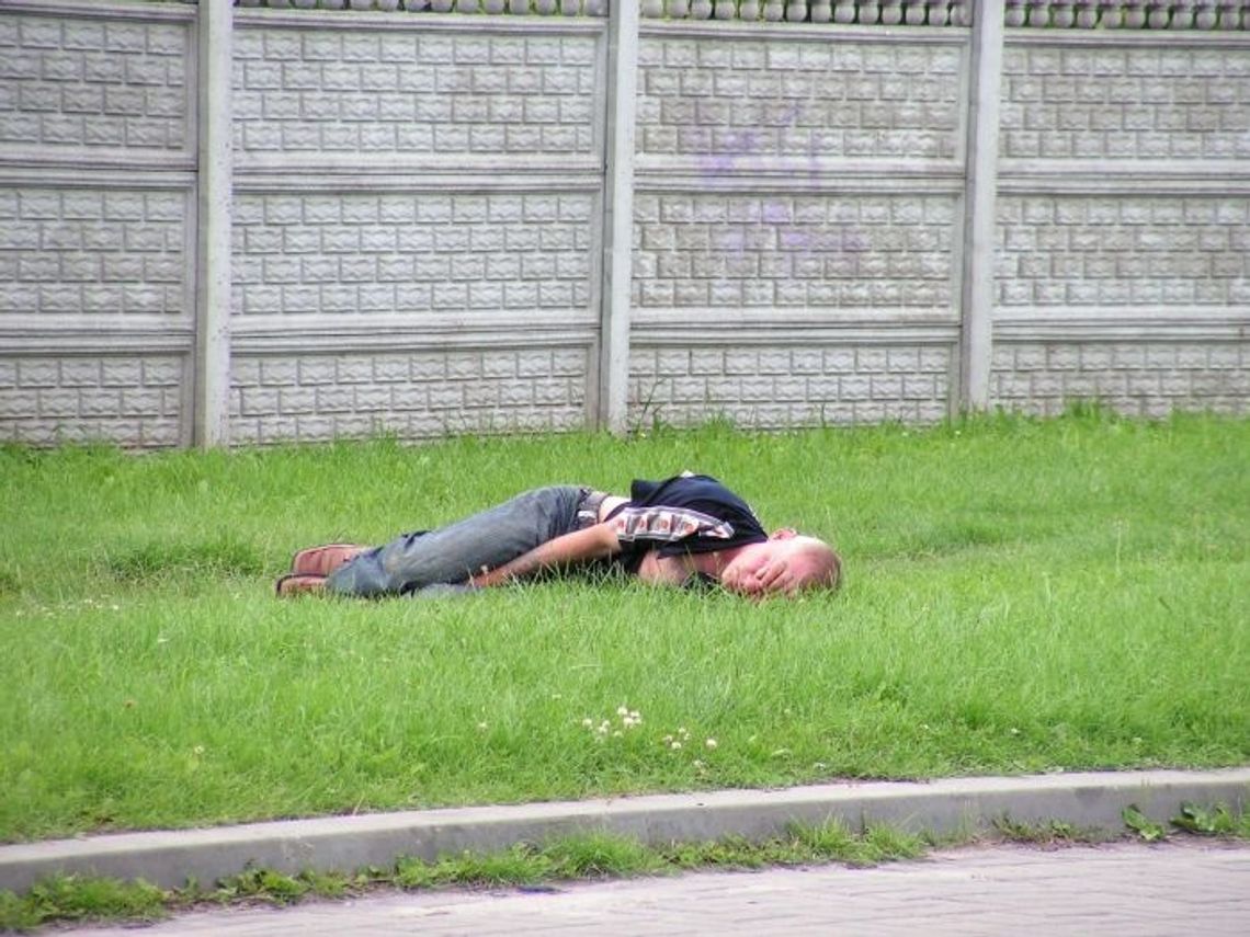 Radni walczą z alkoholizmem i narkomanią Radni walczą z alkoholizmem i narkomanią