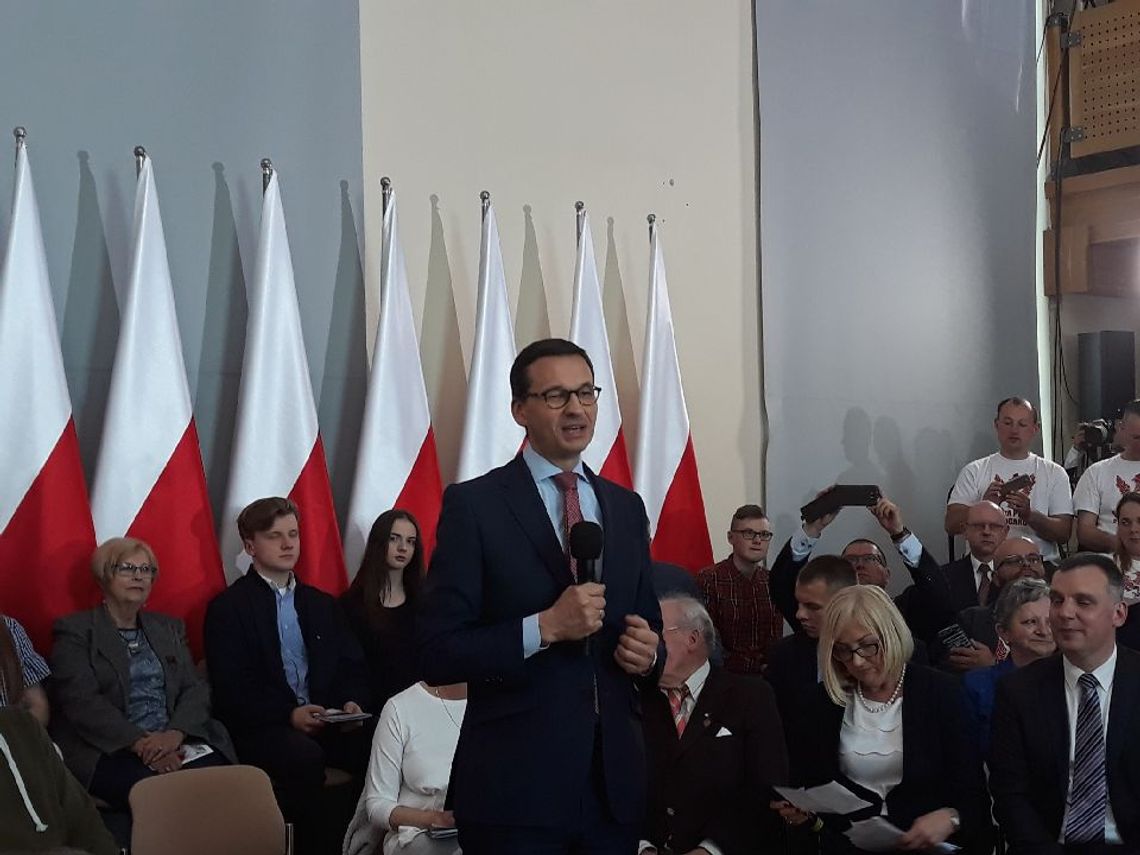 (RELACJA) Premier Morawiecki w Pelplinie: opodatkujemy galerie handlowe