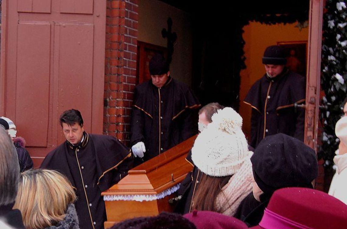 Rodzina i znajomi pożegnali zamordowaną Annę K. Rodzina i znajomi pożegnali zamordowaną Annę K.