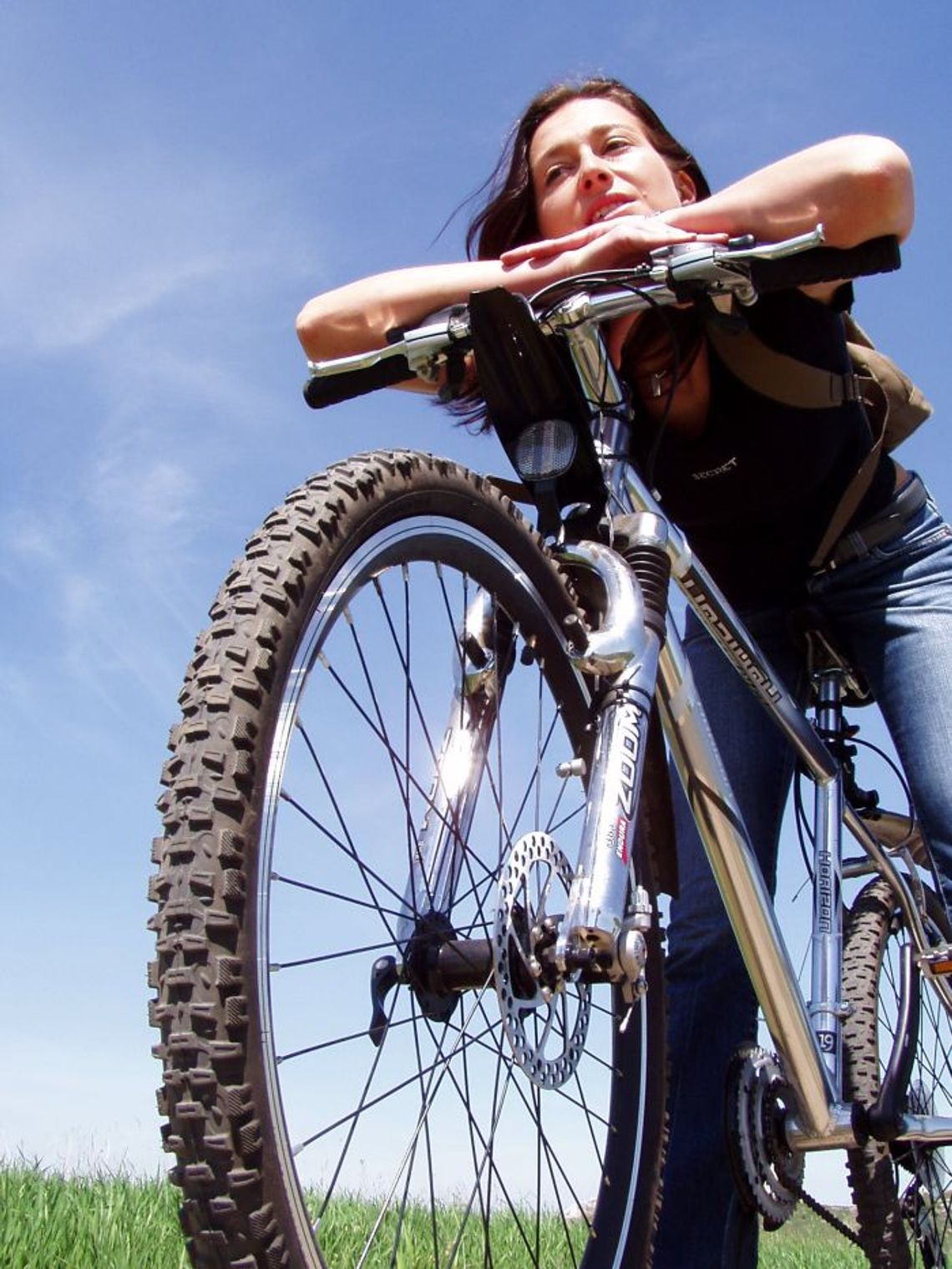 Rolki, spacer, grill i... spektakl