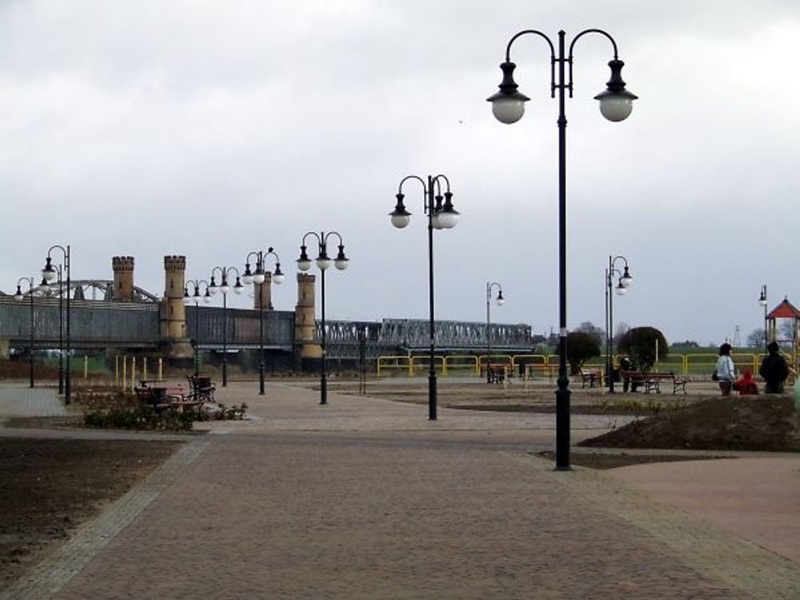 Rozkład jazdy. „Zieloną linią” na bulwar - komunikacyjne udogodnienie dla mieszkańców Suchostrzyg Rozkład jazdy. „Zieloną linią” na bulwar - komunikacyjne udogodnienie dla mieszkańców Suchostrzyg