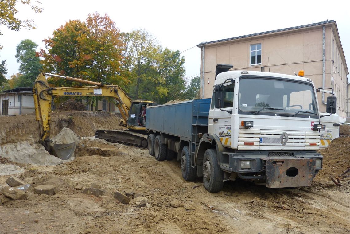 Ruszyły wstępne prace przy rozbudowie szpitala Ruszyły wstępne prace przy rozbudowie szpitala