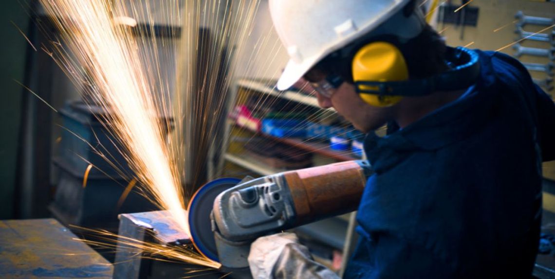 Rzepy do szlifierki Kormax – klucz do efektywnej pracy w warsztacie