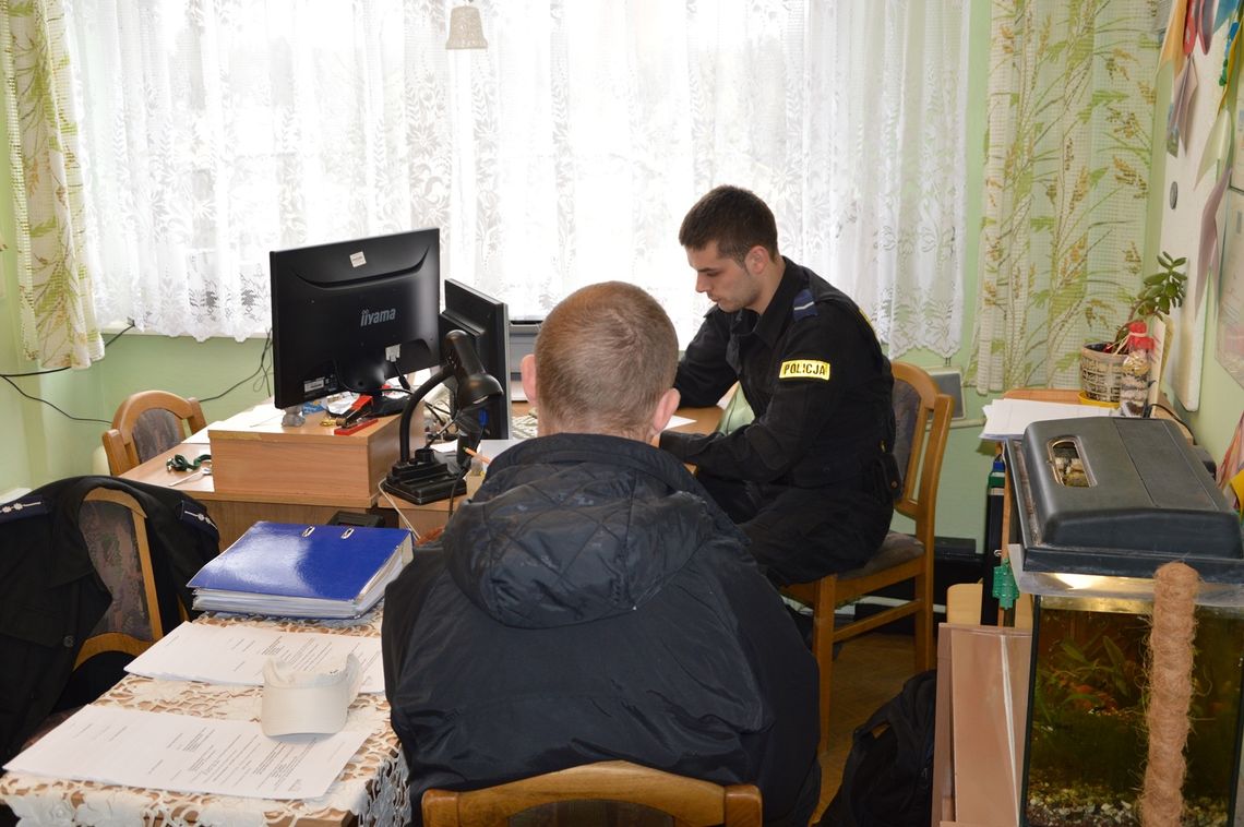 Rzucił psem jak workiem. Policja ma sprawcę! Rzucił psem jak workiem. Policja ma sprawcę!