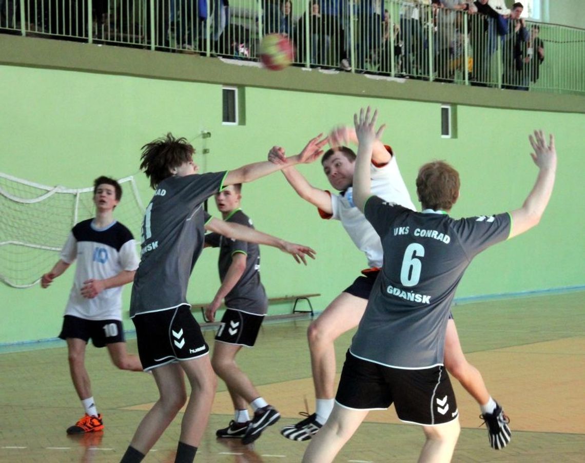 Samborzanie walczyli w Gdańsku - młodzicy mistrzami pomorskiego Samborzanie walczyli w Gdańsku - młodzicy mistrzami pomorskiego