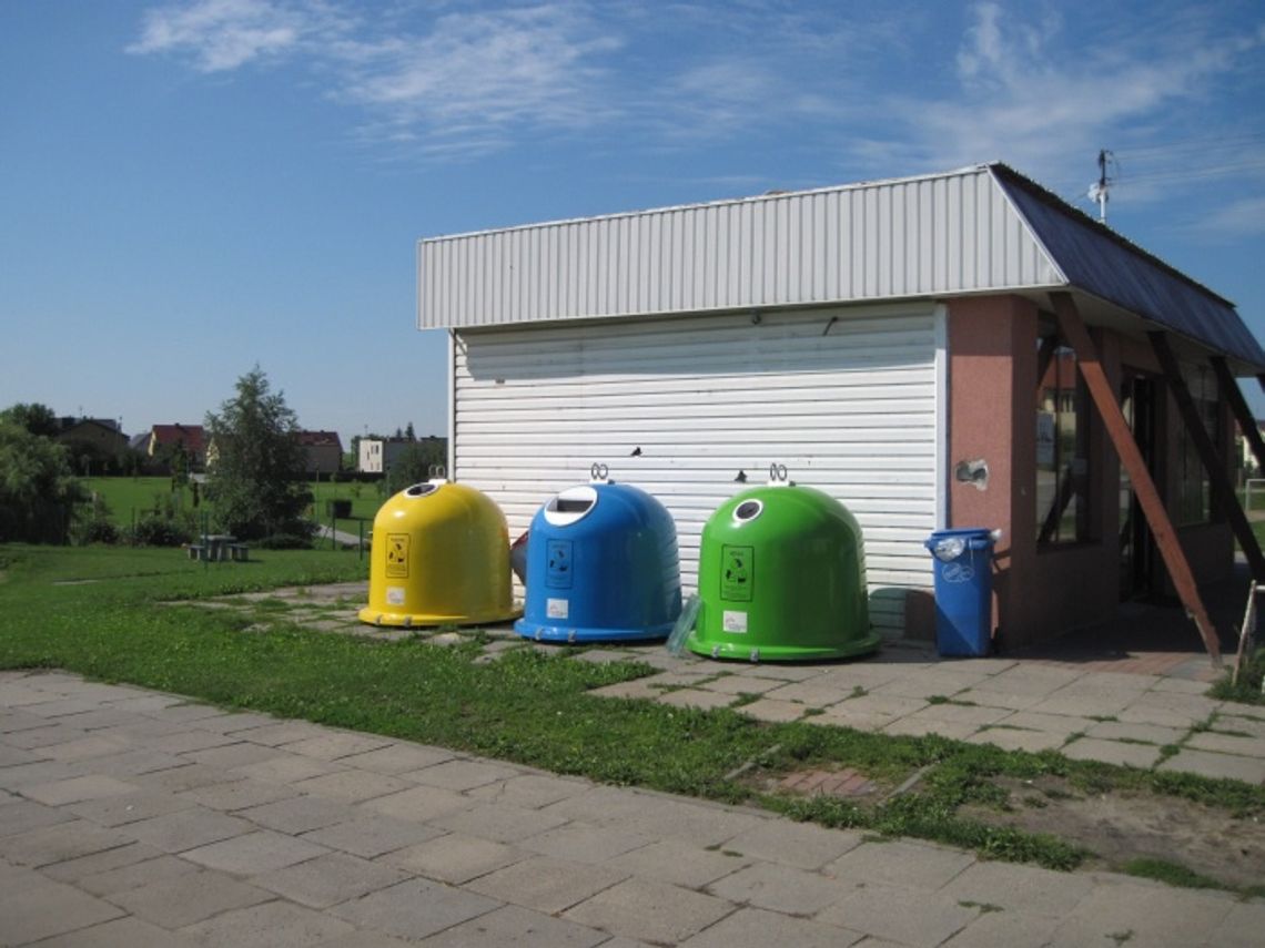 Segregacja na „tak”! Są już nowe pojemniki na odpady do recyklingu Segregacja na „tak”! Są już nowe pojemniki na odpady do recyklingu