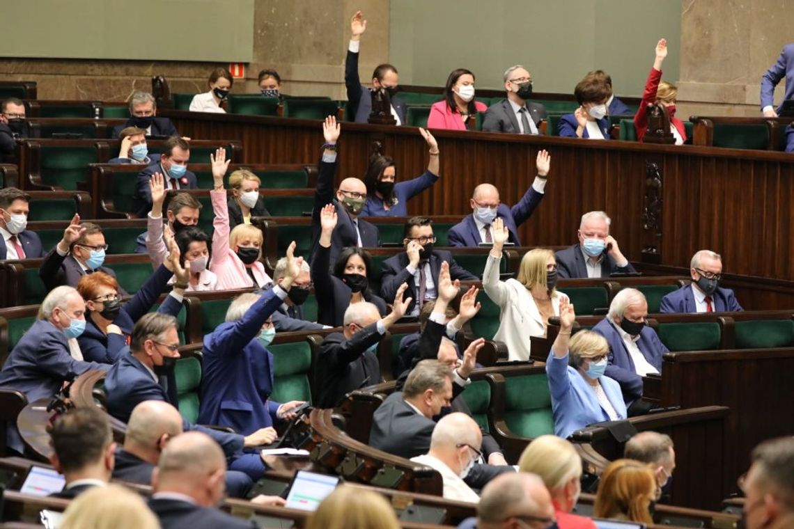 Sejm uchwalił gigantyczne pieniądze dla Polski w ramach Krajowego Planu Odbudowy