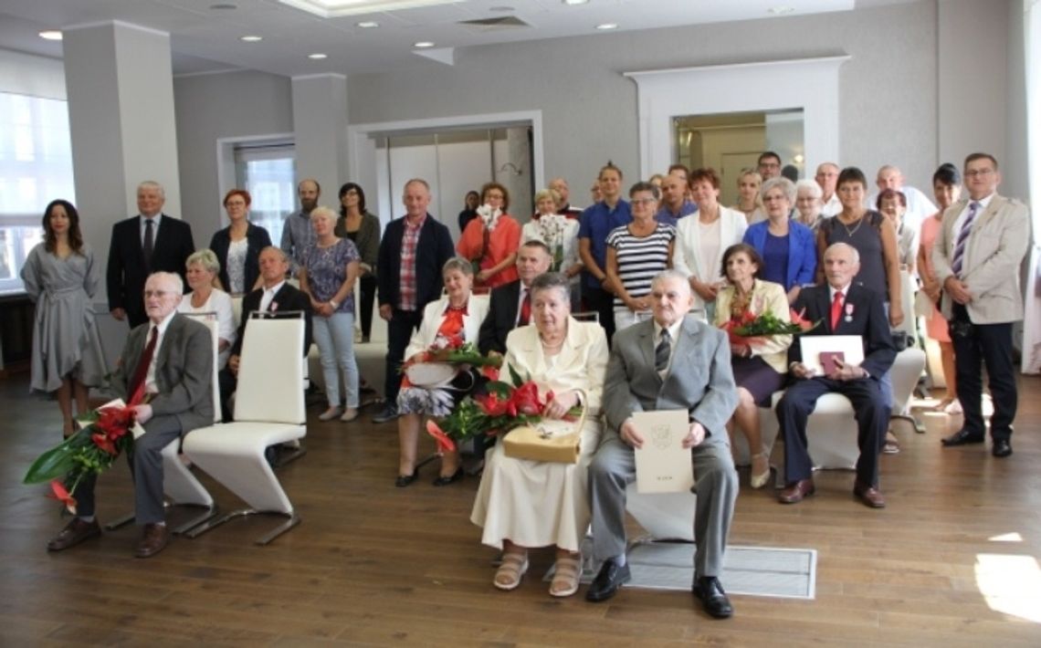 Seniorzy z Tczewa świętowali jubileusze zawarcia związku małżeńskiego. Jedna z par... 65-lecia! Seniorzy z Tczewa świętowali jubileusze zawarcia związku małżeńskiego. Jedna z par... 65-lecia!