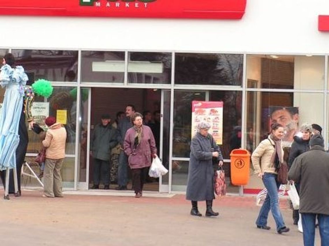 Spędzili w pracy prawie dobę! Czy w supermarkecie są łamane prawa pracowników? Spędzili w pracy prawie dobę! Czy w supermarkecie są łamane prawa pracowników?