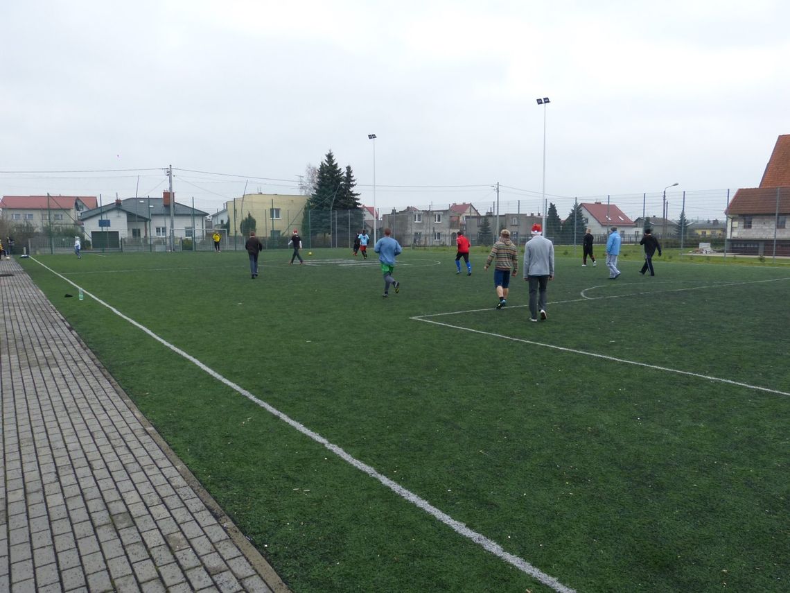 Spór o boisko: mieszkańcy Abisynii kontra młodzież Spór o boisko: mieszkańcy Abisynii kontra młodzież