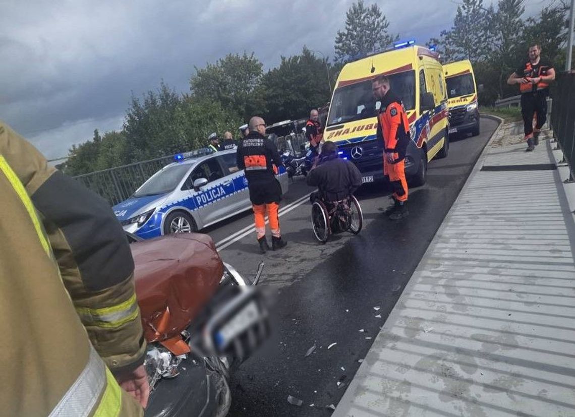 Spowodował czołowe zderzenie i chciał uciec. Policjant po służbie ruszył za nim Spowodował czołowe zderzenie i chciał uciec. Policjant po służbie ruszył za nim