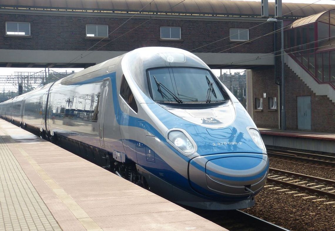 Sprawdź szczegółowe ceny za Pendolino!