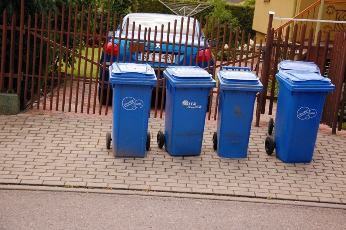 Stare znikają, pojawiają się nowe. Początek rewolucji śmieciowej Stare znikają, pojawiają się nowe. Początek rewolucji śmieciowej