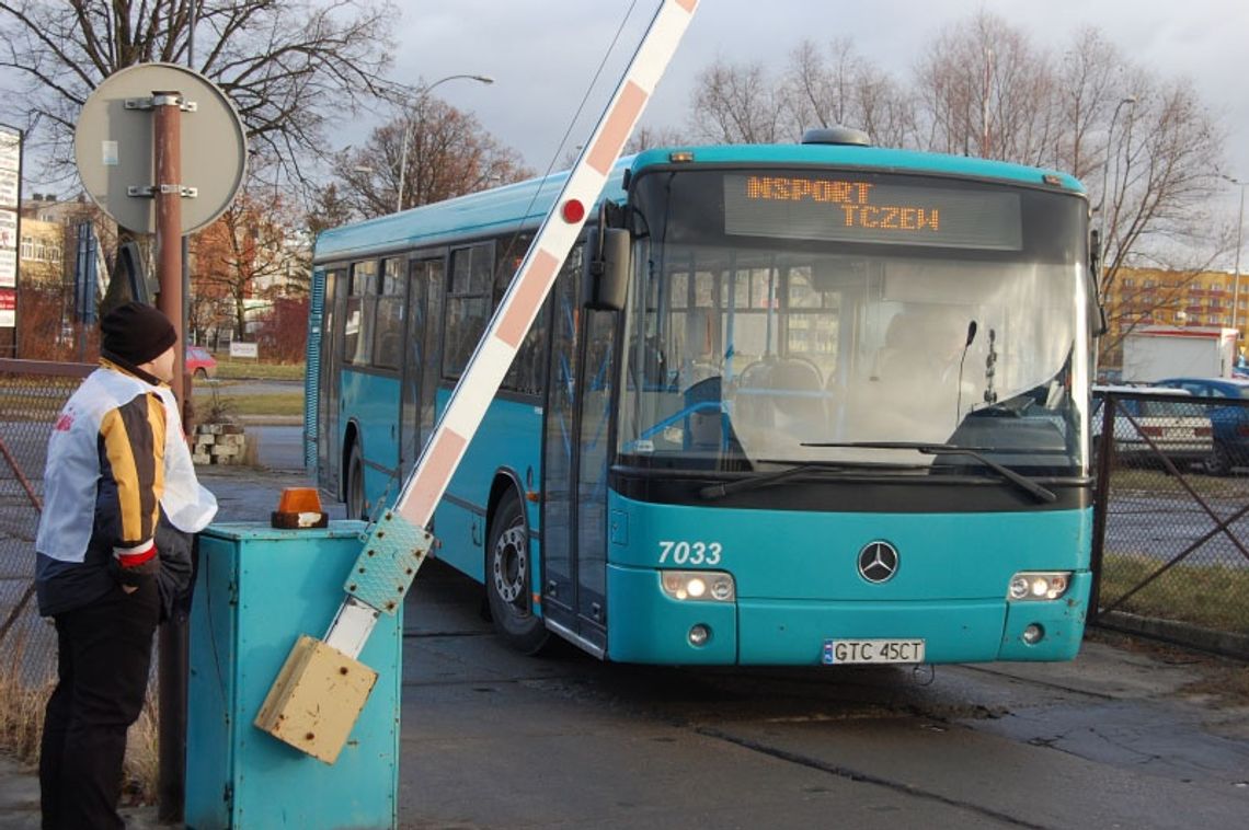 Strajk ostrzegawczy kierowców autobusów - końca konfliktu nie widać