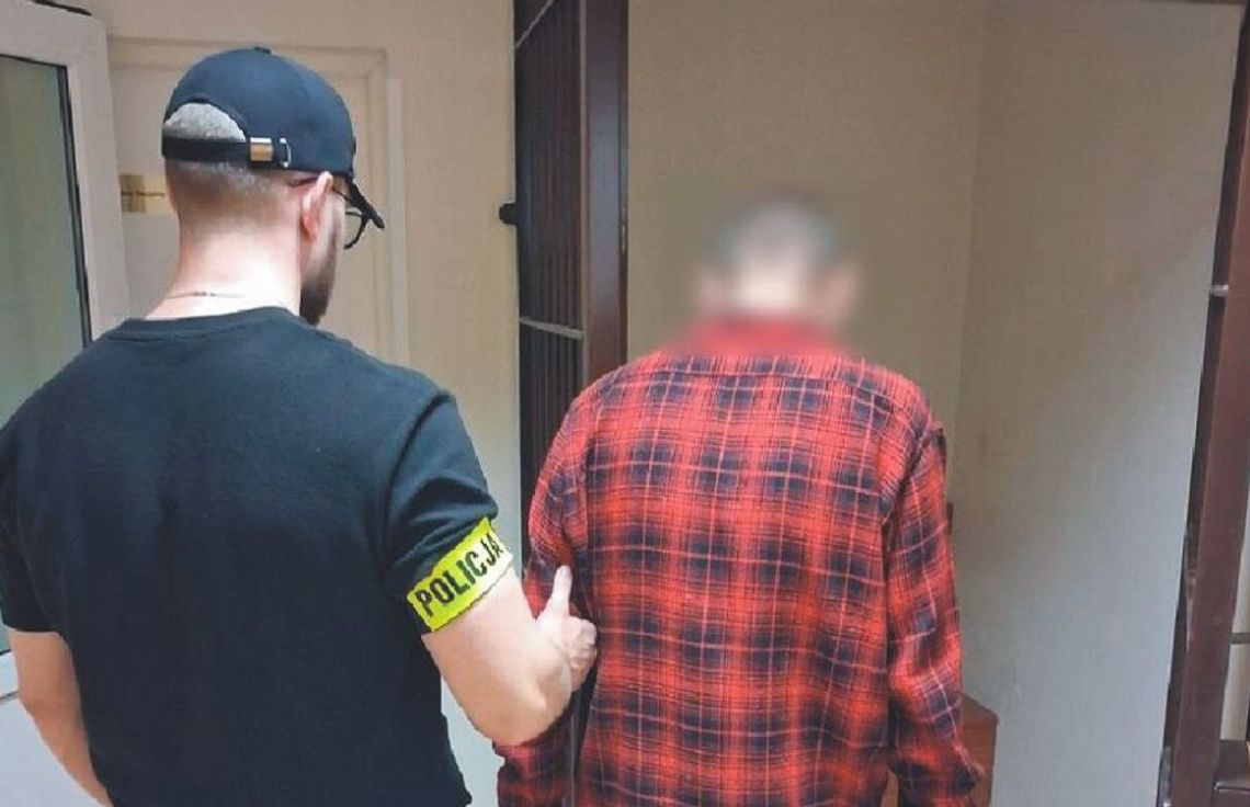 „Syn miał wypadek”. Seniorka straciła 50 tys. zł, ale policjanci z Pelplina błyskawicznie zatrzymali oszusta