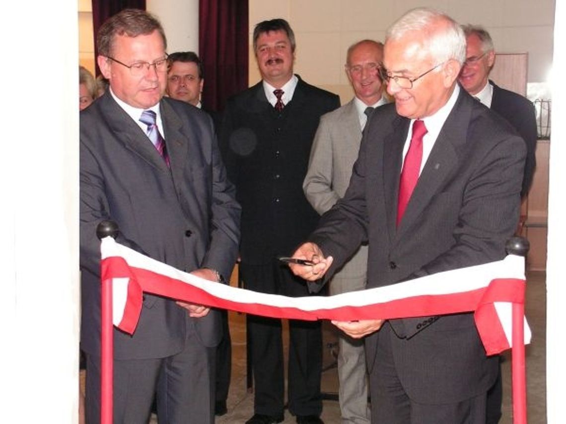 Szkolna stołówka pod lupą, dyrektora na dywaniku Szkolna stołówka pod lupą, dyrektora na dywaniku