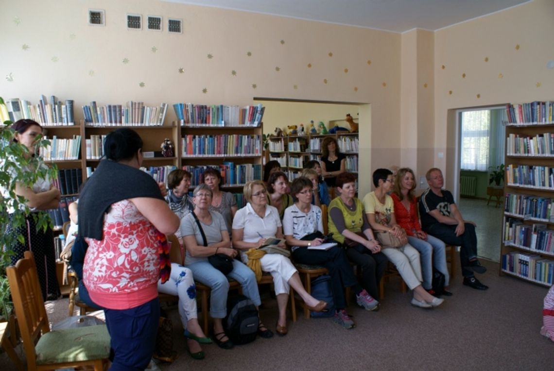 Szwajcarzy w bibliotece Szwajcarzy w bibliotece