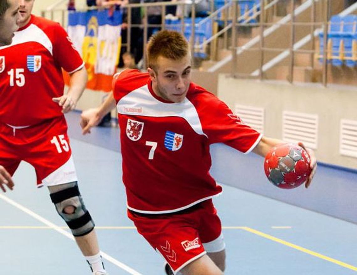 Tczewianie na półmetku II ligi - Latocha Agropom Sambor pewnie wygrał w Toruniu Tczewianie na półmetku II ligi - Latocha Agropom Sambor pewnie wygrał w Toruniu