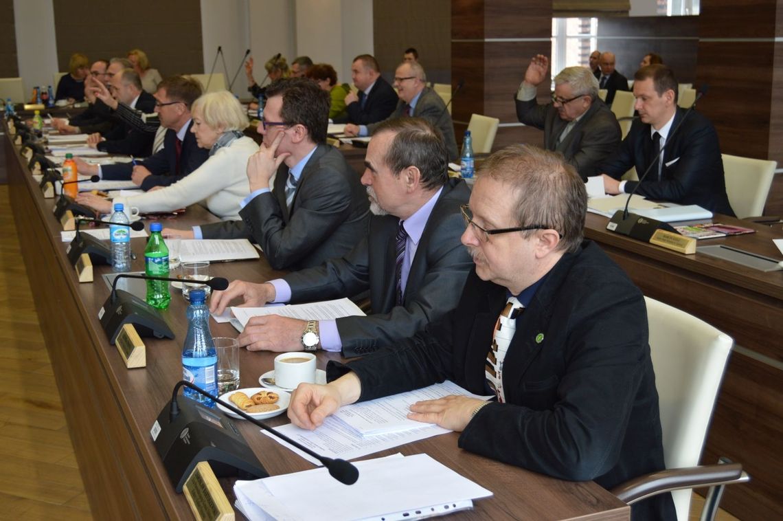 Tczewscy radni nie chcą prywaty na sesjach. Wystosowali apel Tczewscy radni nie chcą prywaty na sesjach. Wystosowali apel