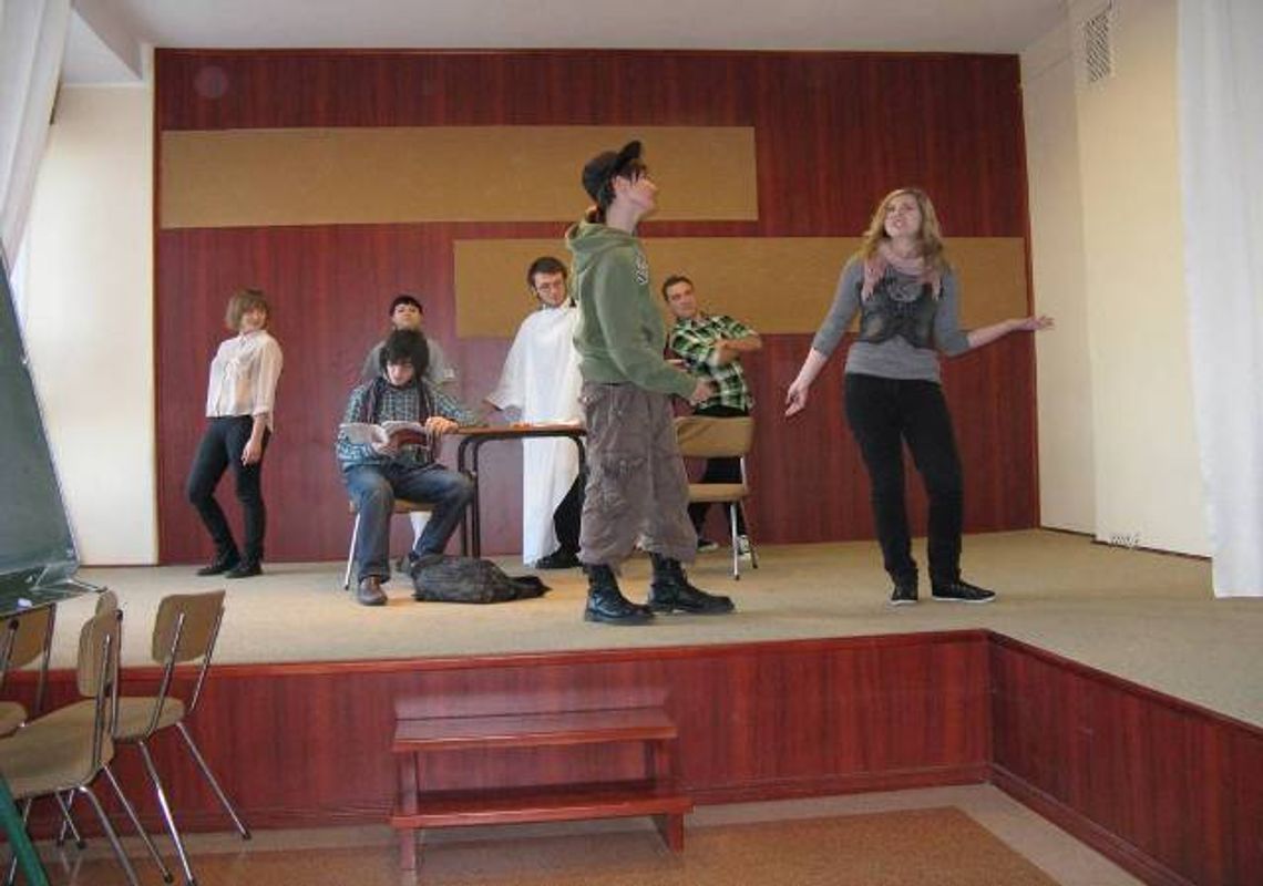 Teatr Szekspirowski i uczniowie z Tczewa Teatr Szekspirowski i uczniowie z Tczewa