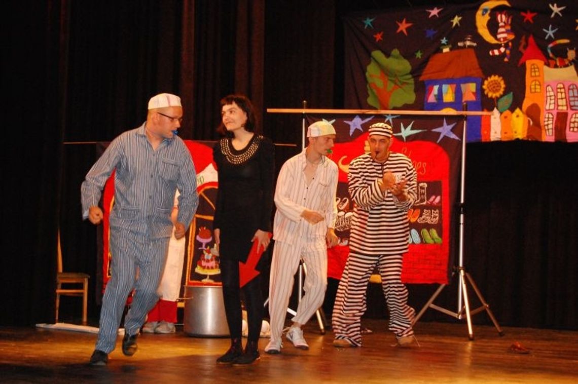 Teatry Wspaniałe - emocje przez gesty, mimikę i taniec