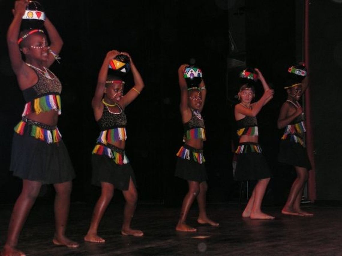 Teatry z trzydziestu stron świata. 400 uczestników festiwalu władających ośmioma językami! Teatry z trzydziestu stron świata. 400 uczestników festiwalu władających ośmioma językami!