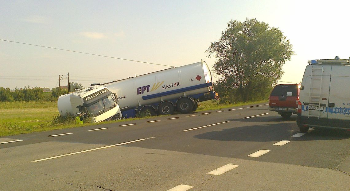 Tragiczne zdarzenie w Subkowach. Zginęła jedna osoba. Droga zablokowana!