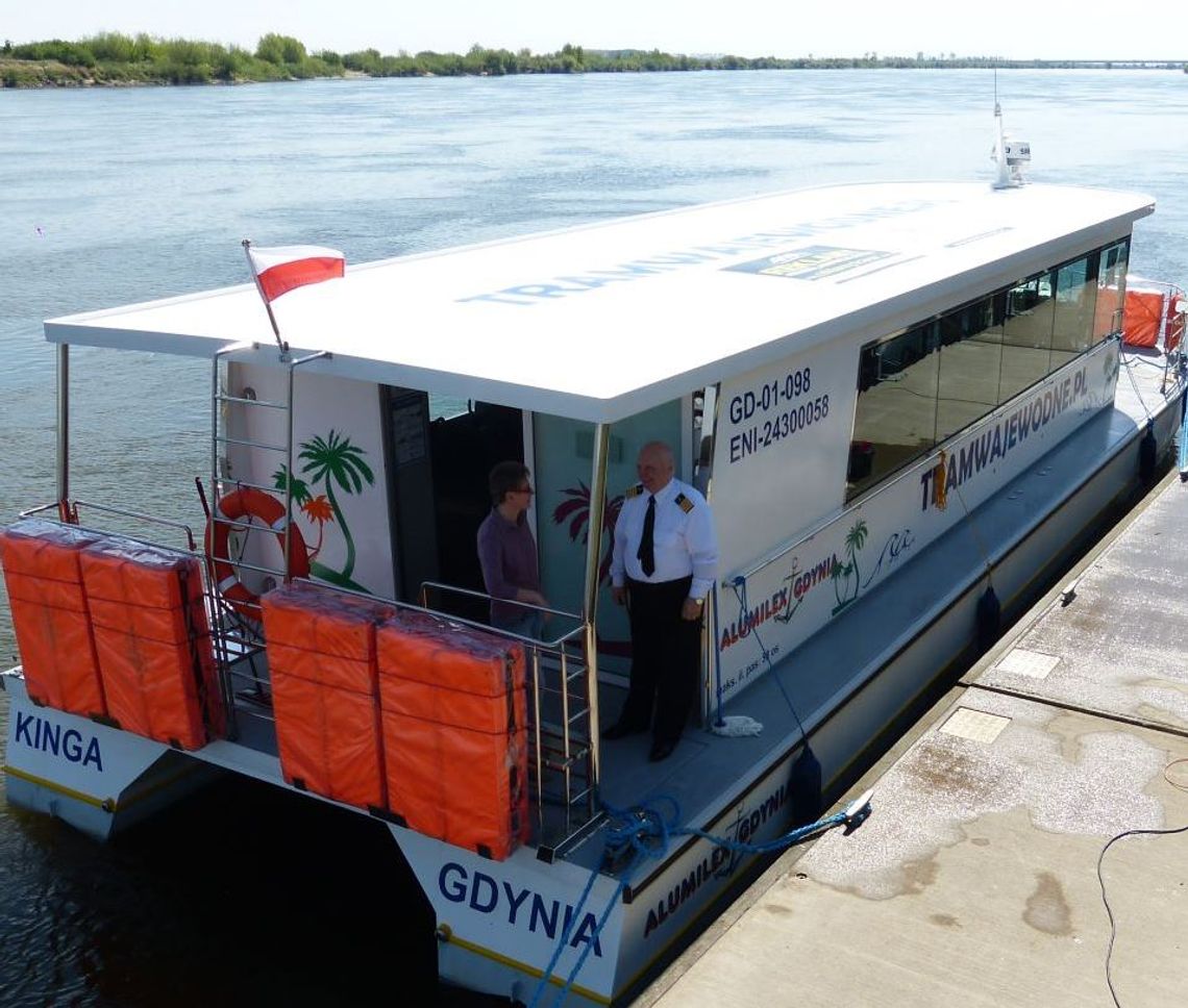 Tramwajem po rzece Wiśle Tramwajem po rzece Wiśle